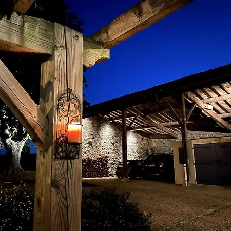 ヴィラ La Vigne, Fully Modernised Dated 1882 Incl Swimming Pool Le Theil (Orne)