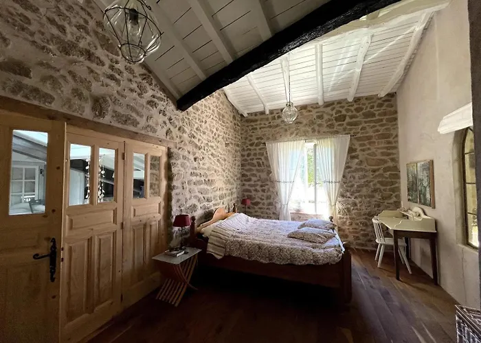 La Vigne, Fully Modernised Dated 1882 Incl Swimming Pool * Le Theil (Orne)